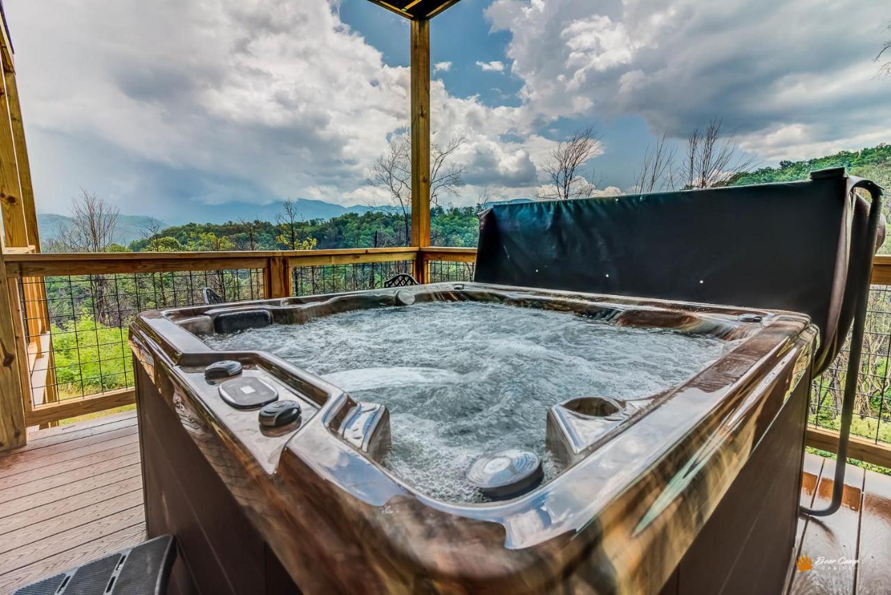 Majestic View Lodge, Amazing Views, Hot Tub, 1089 Free Tickets Each Paid Day, Dollywood And More Gatlinburg Ngoại thất bức ảnh