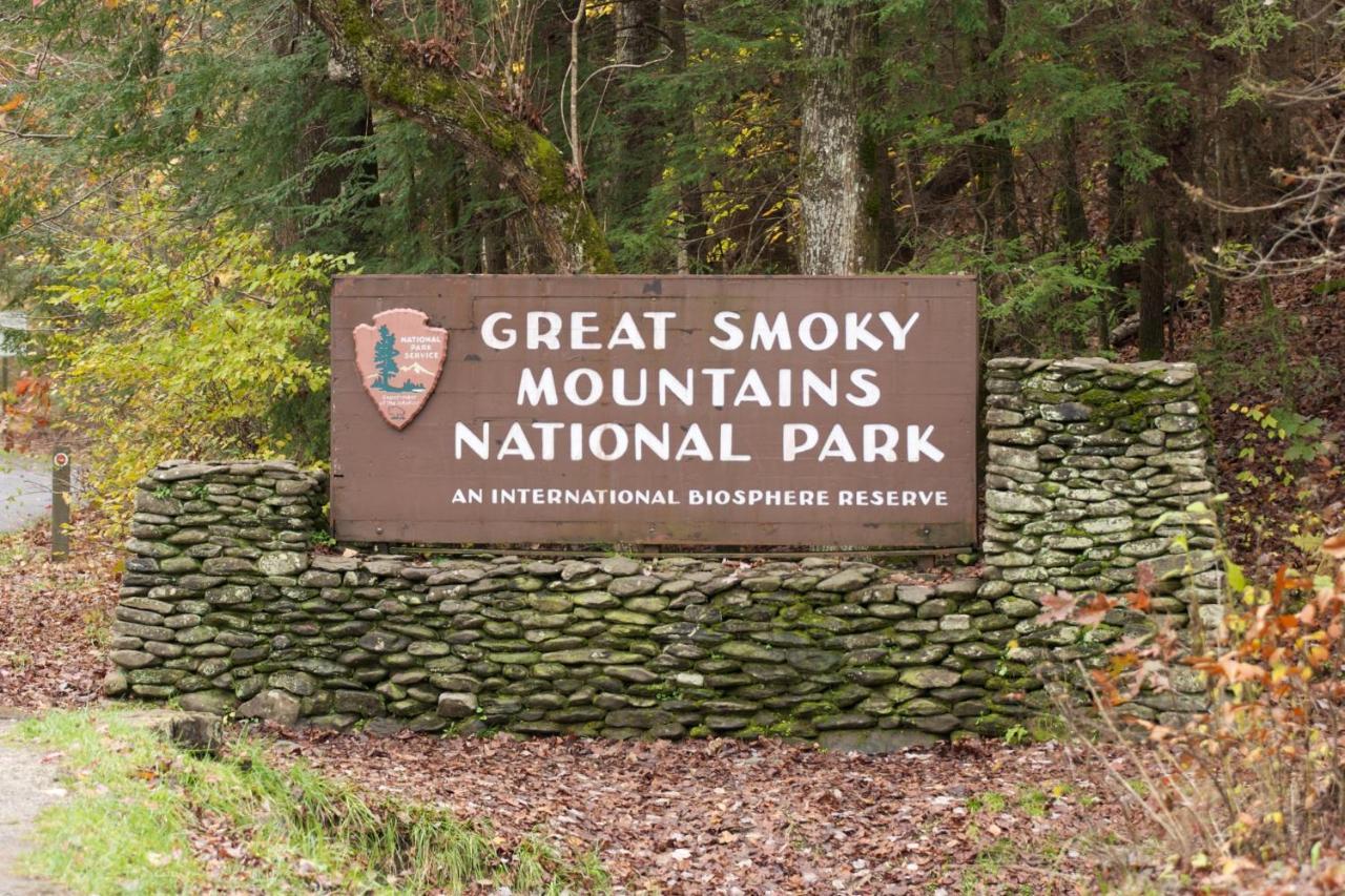 Majestic View Lodge, Amazing Views, Hot Tub, 1089 Free Tickets Each Paid Day, Dollywood And More Gatlinburg Ngoại thất bức ảnh