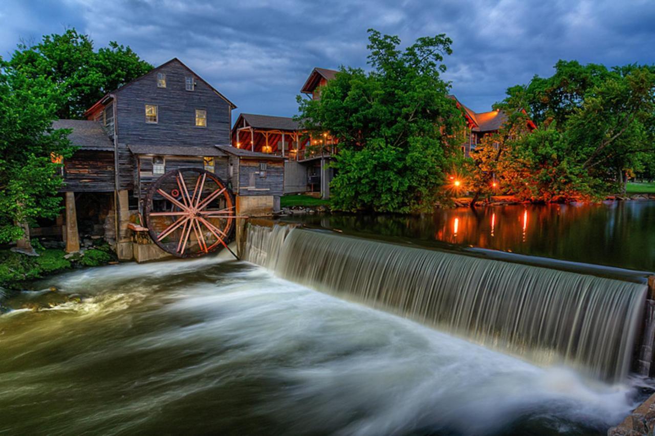 Majestic View Lodge, Amazing Views, Hot Tub, 1089 Free Tickets Each Paid Day, Dollywood And More Gatlinburg Ngoại thất bức ảnh